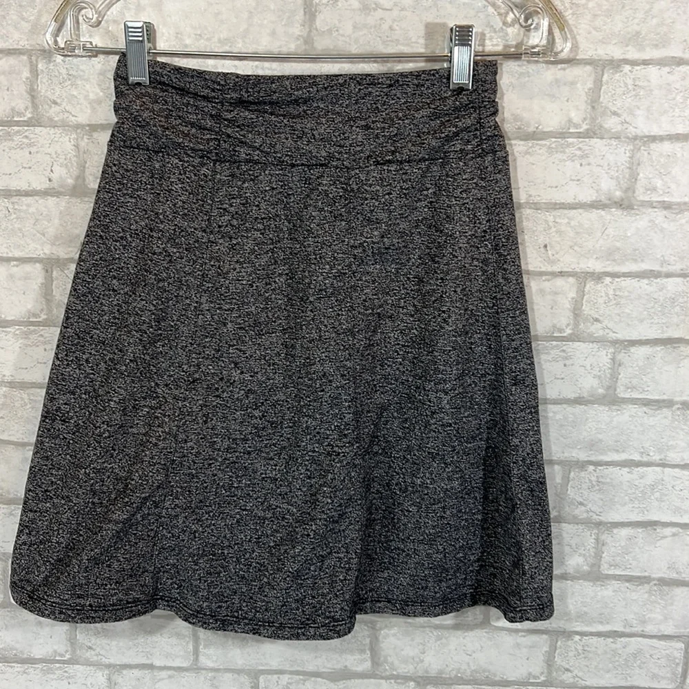 Athleta heather gray bodega stretch pull-on skirt size XXS